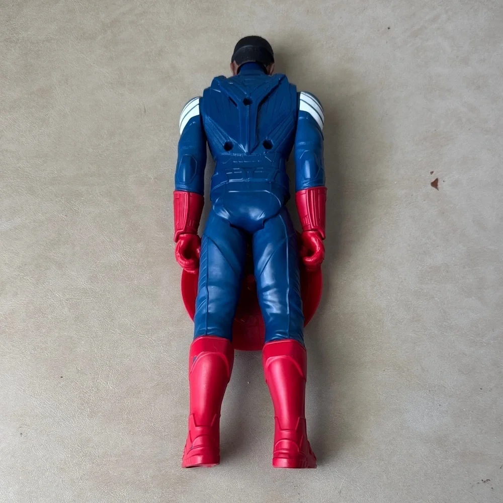 Marvel Captain America - 12" action figure - Picture 2 of 2